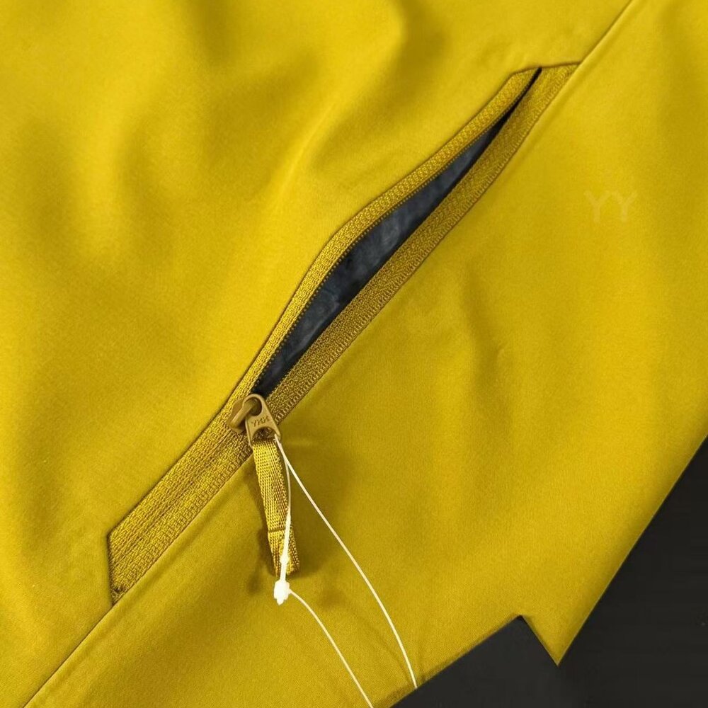 Arc'teryx Men's Vibrant Yellow Ski Jacket - Picture 3 of 7